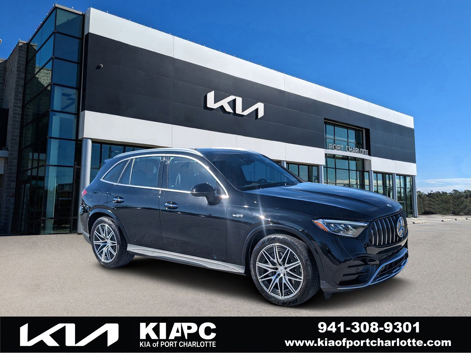 Used 2025 Mercedes-Benz GLC 43 AMG 4MATIC image 1