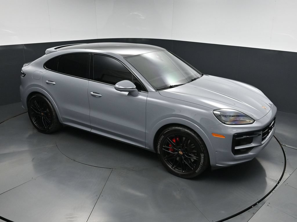 Certified 2025 Porsche Cayenne GTS AWD/4WD image 22