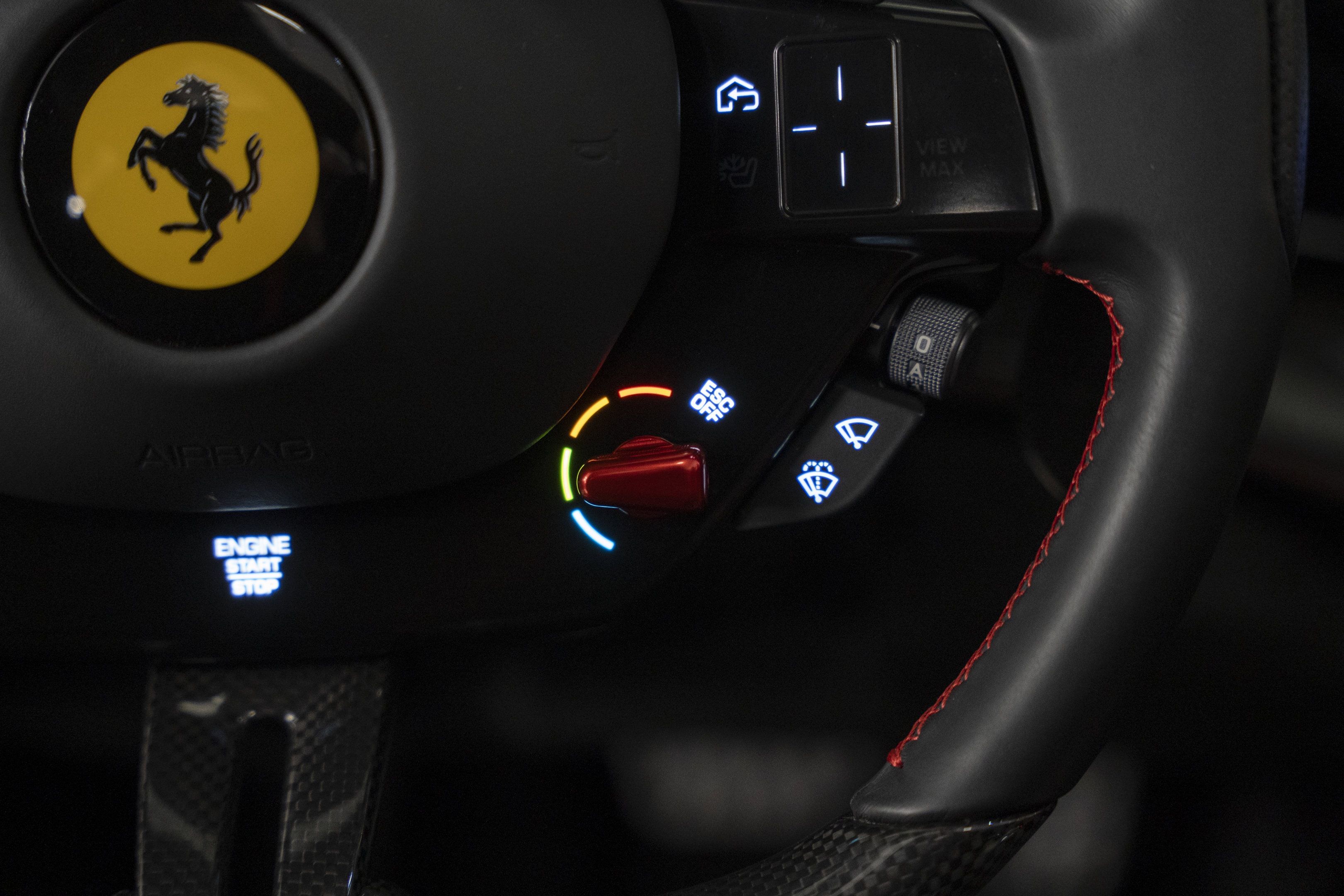 Used 2022 Ferrari SF90 Spider image 54