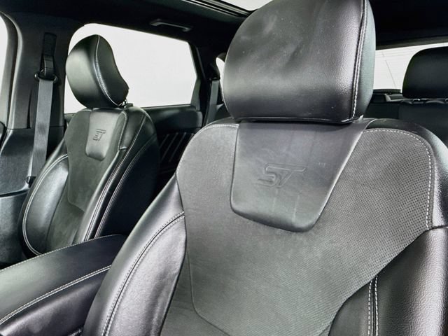 Used 2019 Ford Edge ST w/ Equipment Group 401A AWD/4WD image 38
