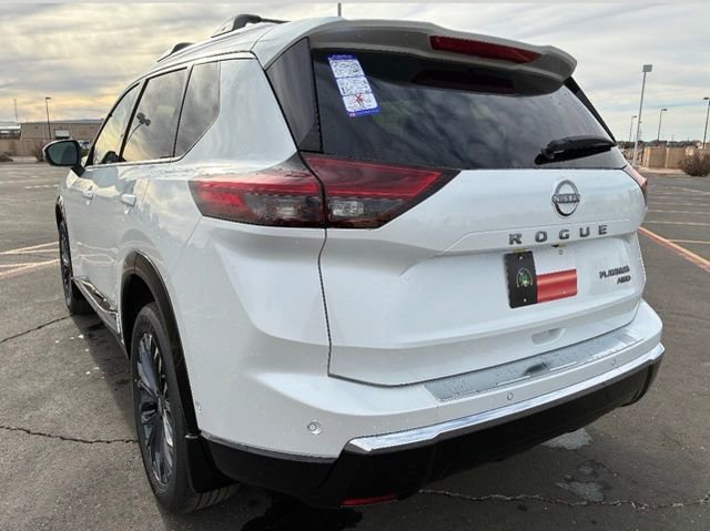 Certified 2024 Nissan Rogue Platinum w/ Platinum Premium Package FWD image 4