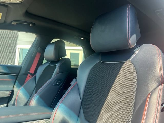 Used 2023 Genesis GV70 2.5T w/ Sport Prestige Package AWD/4WD image 19