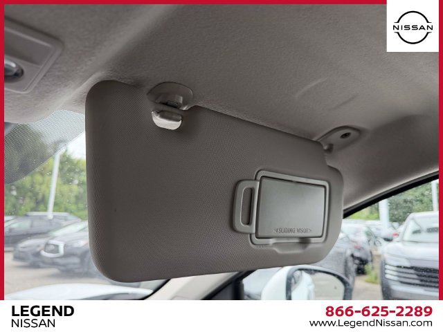 Certified 2025 Nissan Kicks SV AWD/4WD image 30