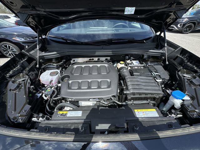 New 2026 Volkswagen Tiguan SE R-Line FWD image 29