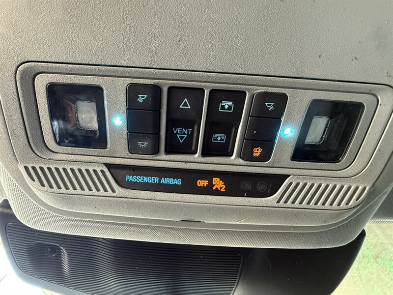 Used 2021 Ford Explorer XLT w/ Equipment Group 202A RWD image 34