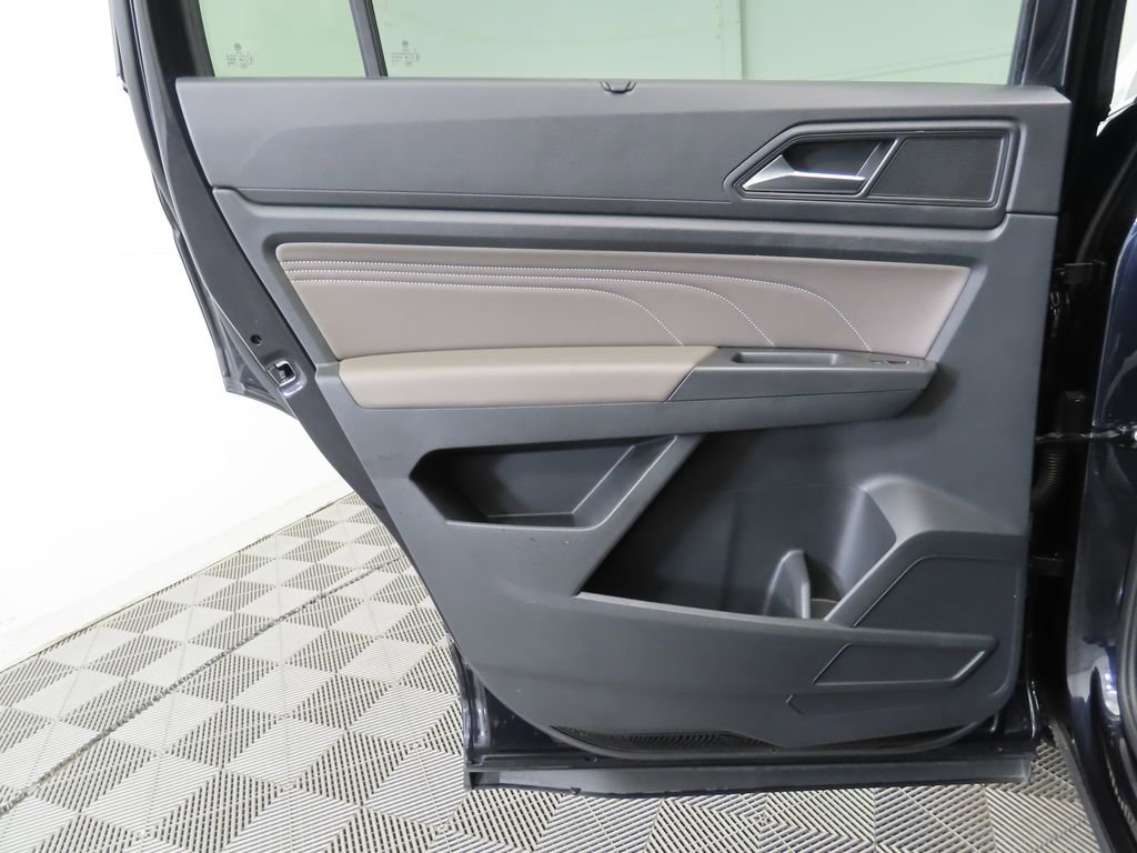 Certified 2023 Volkswagen Atlas SE w/ Panoramic Sunroof Package image 24