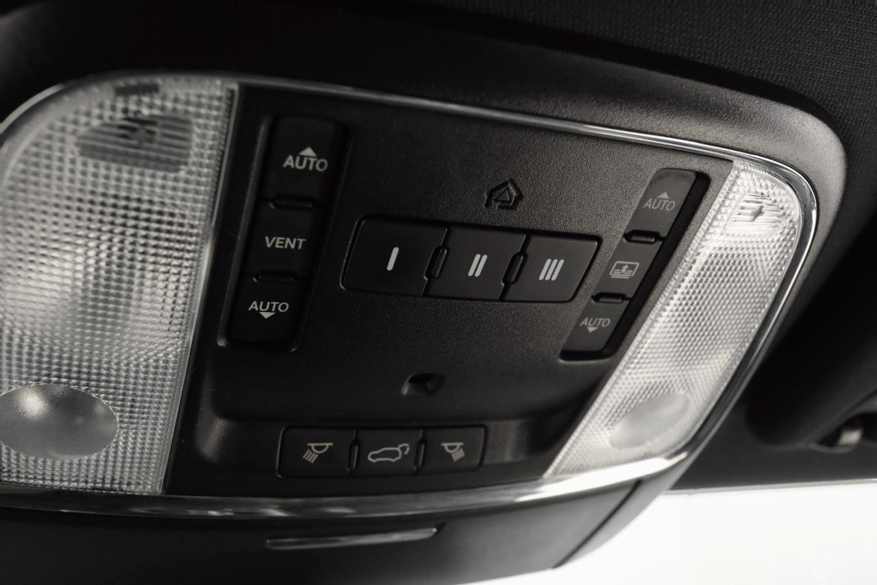 Used 2019 Jeep Grand Cherokee Limited w/ Luxury Group II image 18