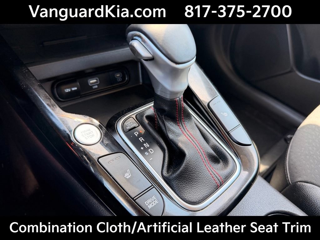 Used 2025 Kia Soul GT-Line w/ GT-Line Technology Package FWD image 24