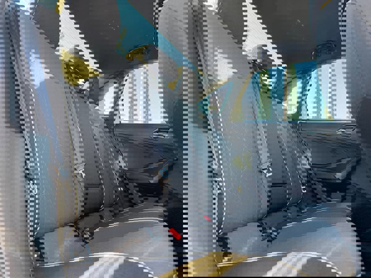 Used 2025 Volkswagen Jetta Sport image 18