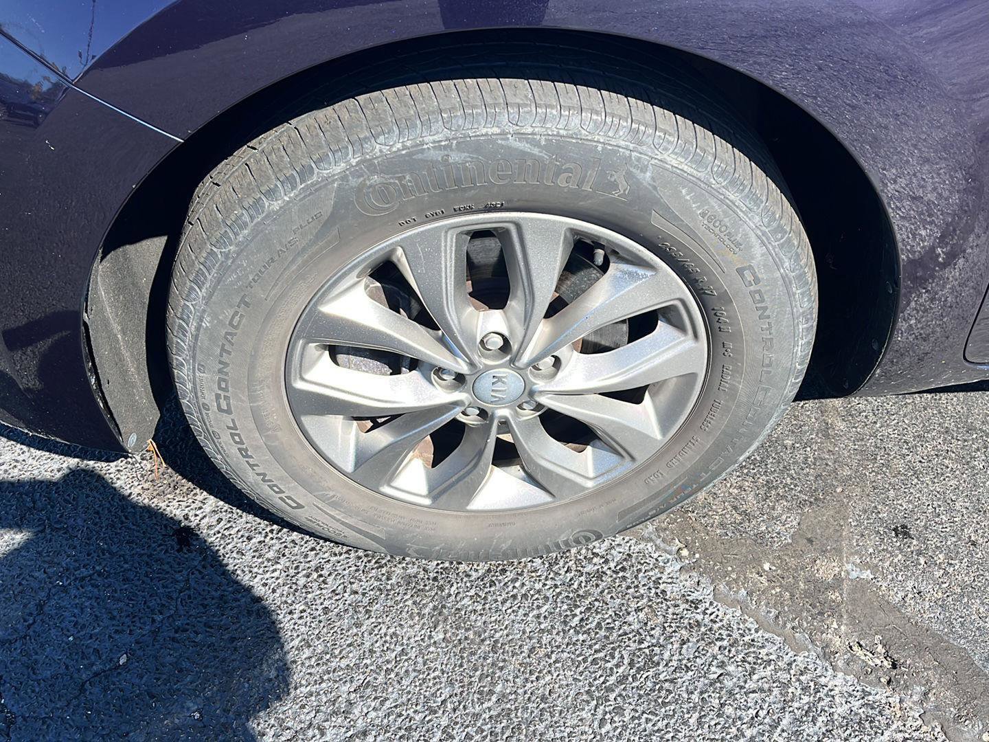 Used 2019 Kia Sedona LX FWD image 36