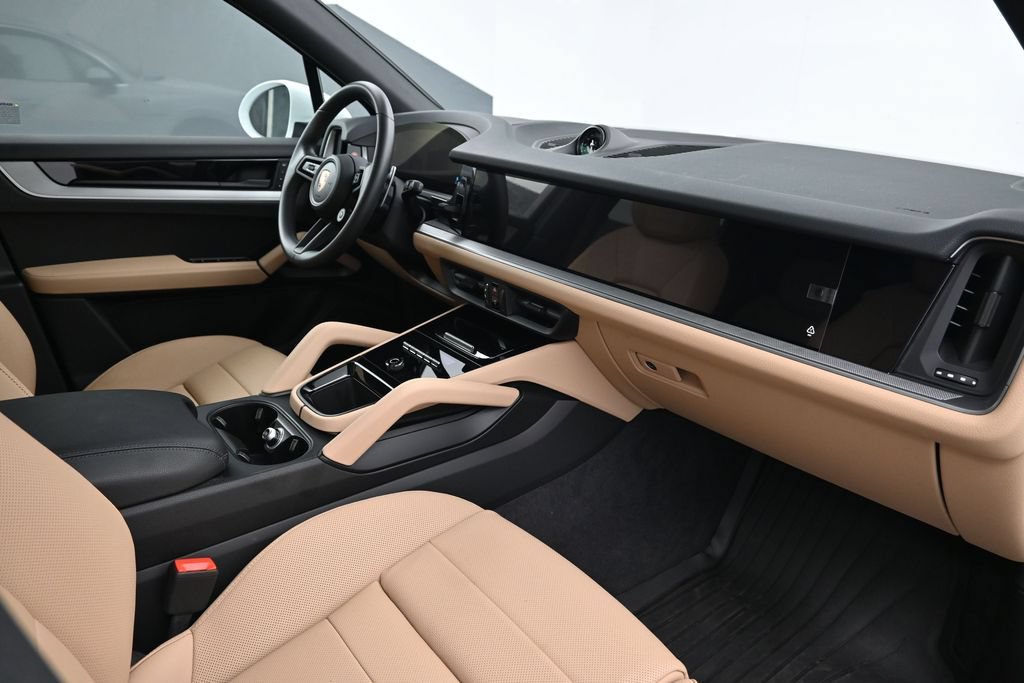 Certified 2026 Porsche Cayenne S AWD/4WD image 14