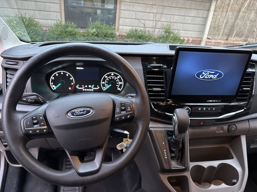 Used 2024 Ford Transit 350 XLT image 8