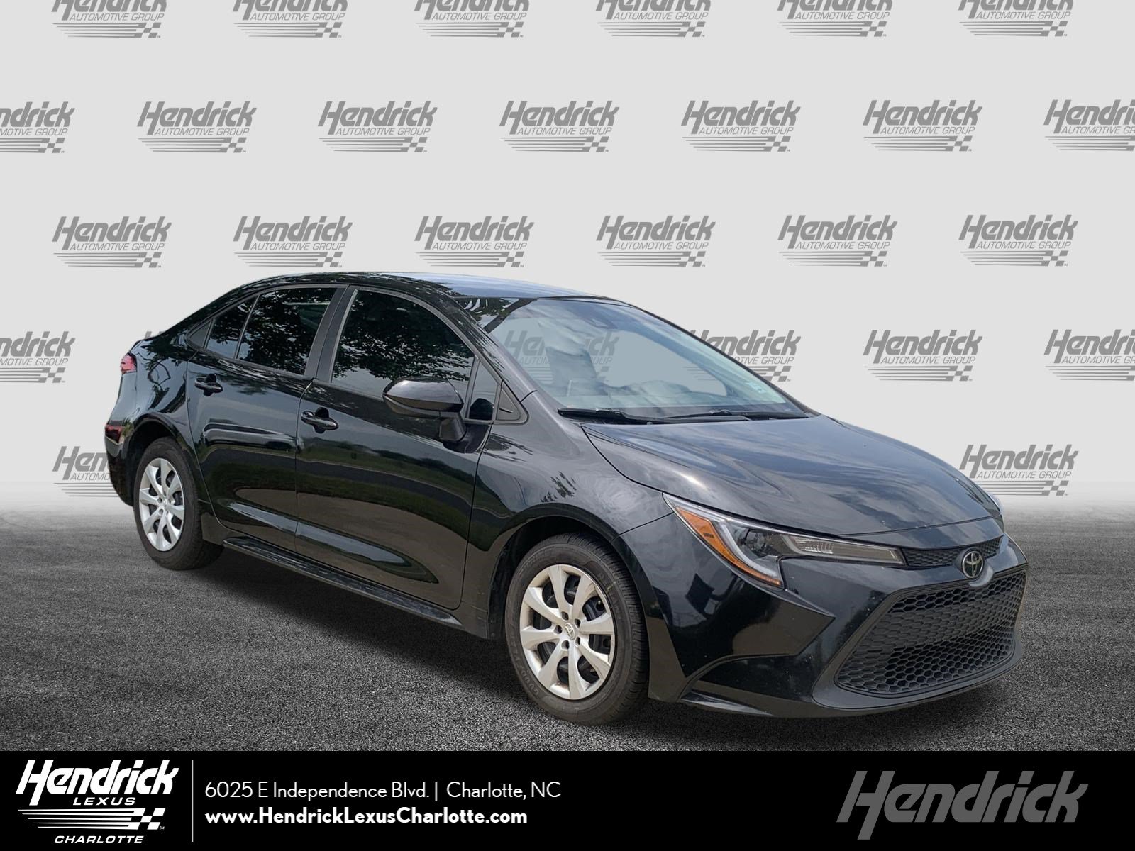 Used 2021 Toyota Corolla LE FWD image 1