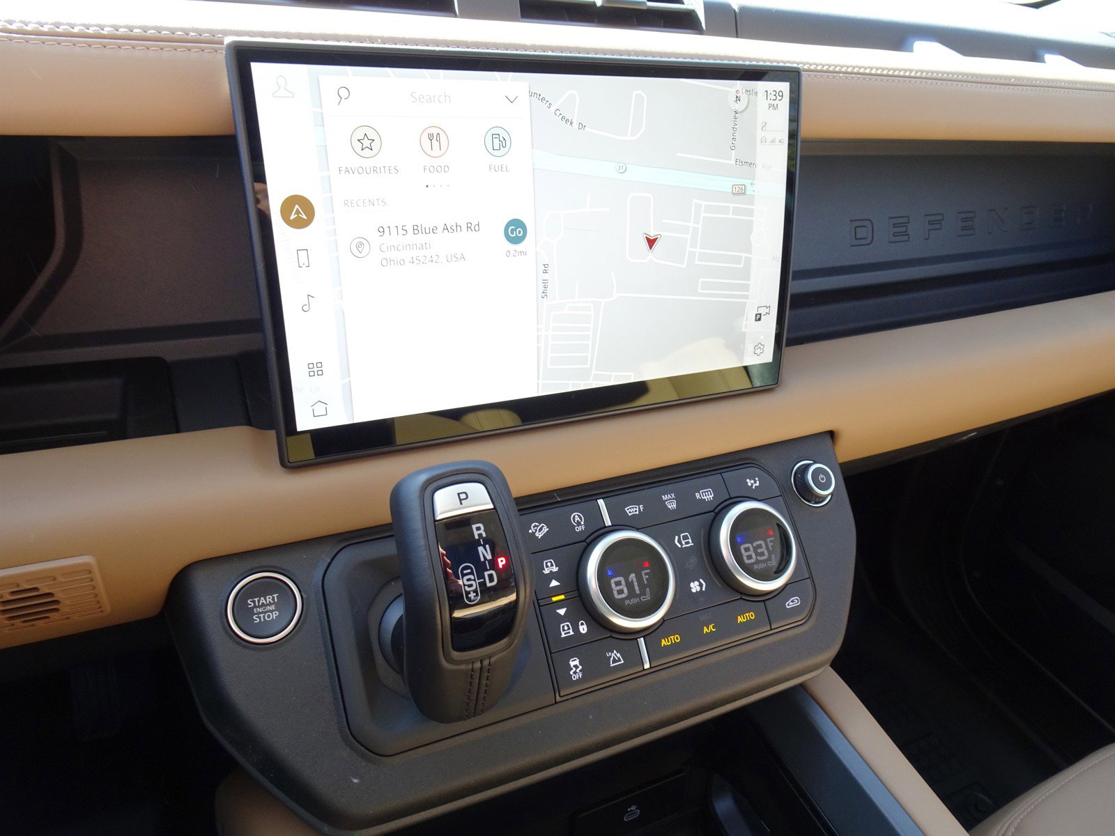 New 2025 Land Rover Defender 110 S image 3