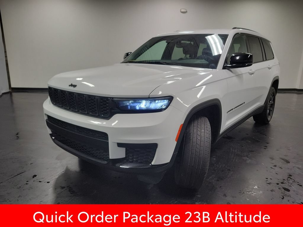 Used 2024 Jeep Grand Cherokee L Laredo AWD/4WD image 4