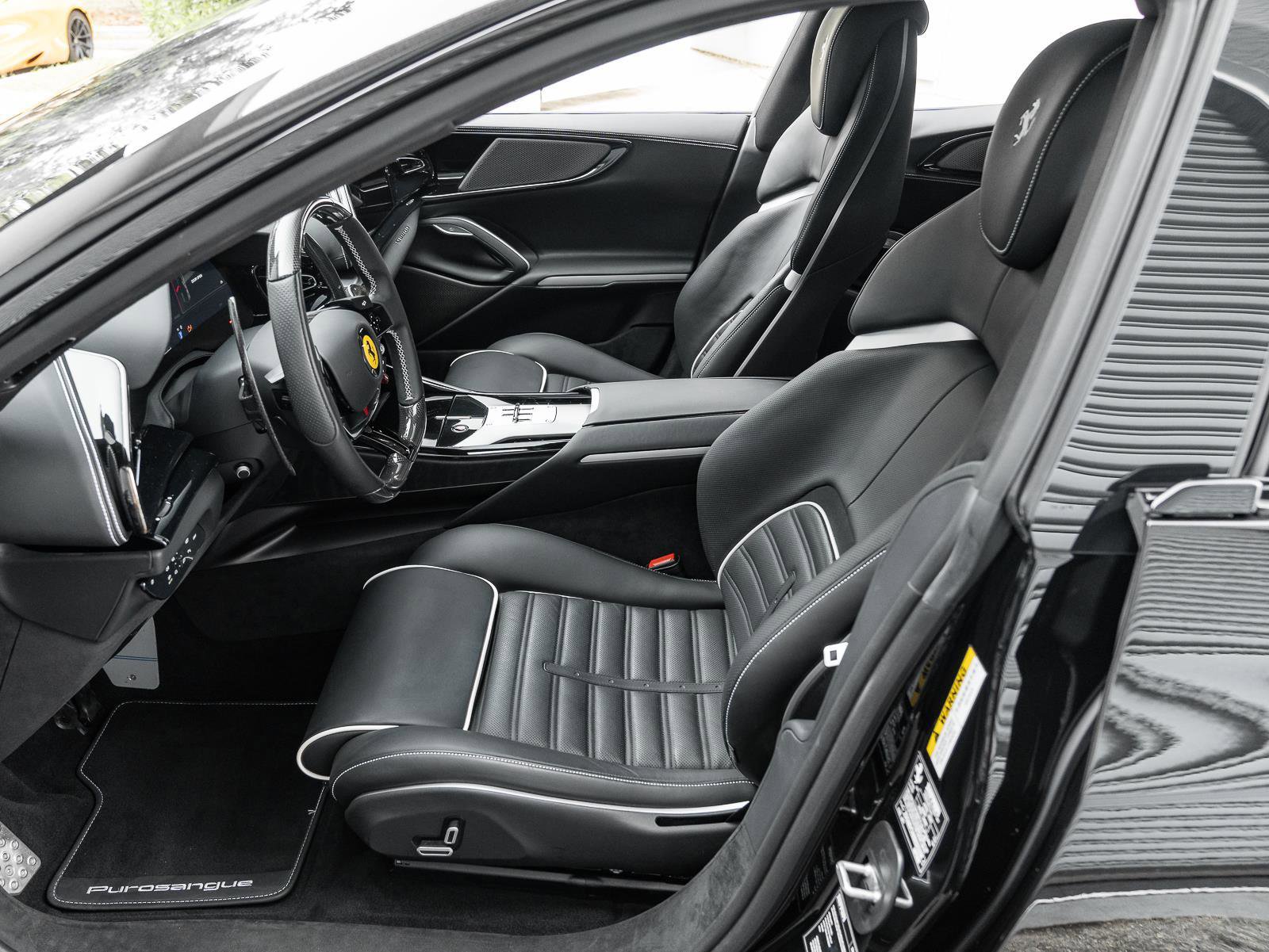 Used 2025 Ferrari Purosangue AWD/4WD image 38