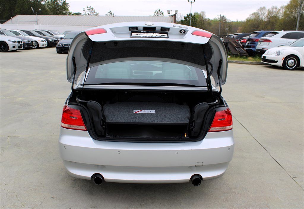 Used 2007 BMW 335i Convertible image 34