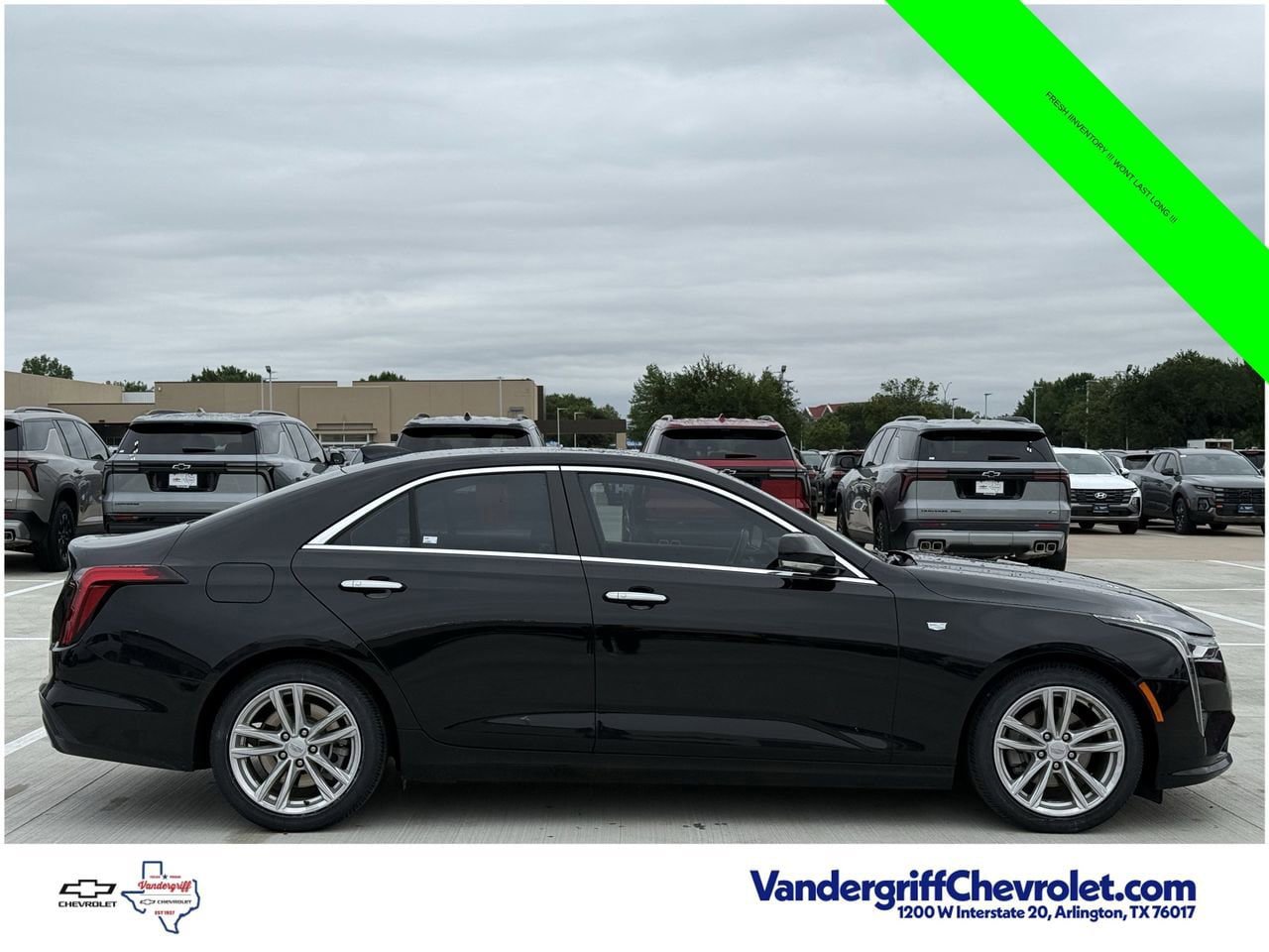 Used 2023 Cadillac CT4 Luxury w/ Sun And Sound Package RWD image 4