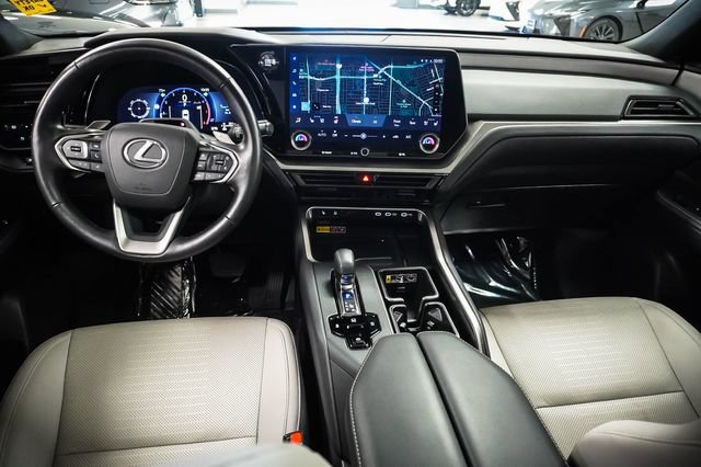 Certified 2025 Lexus TX 350 FWD w/ Technology Package image 18