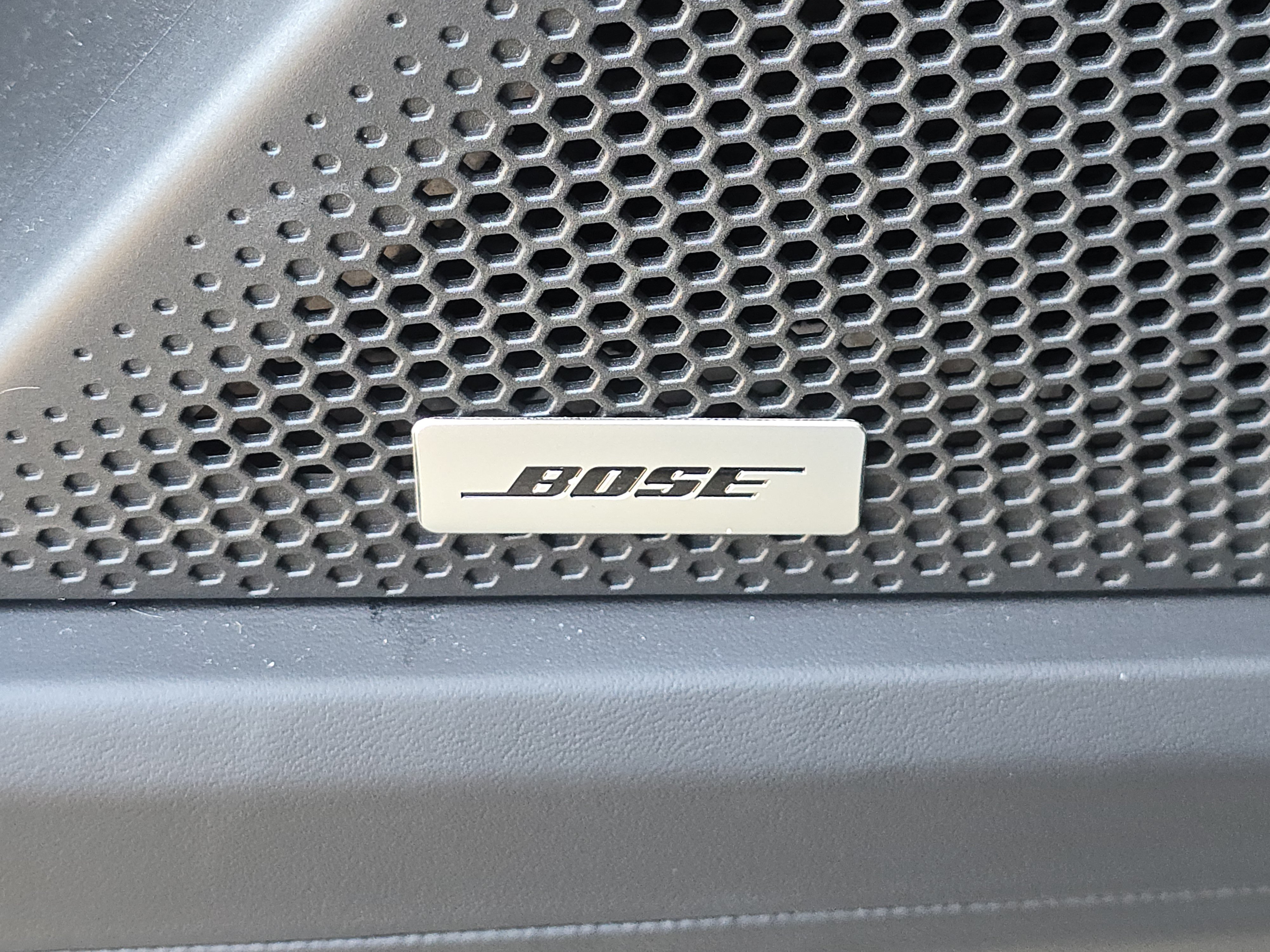 Certified 2026 Porsche Cayenne Electric AWD/4WD image 12
