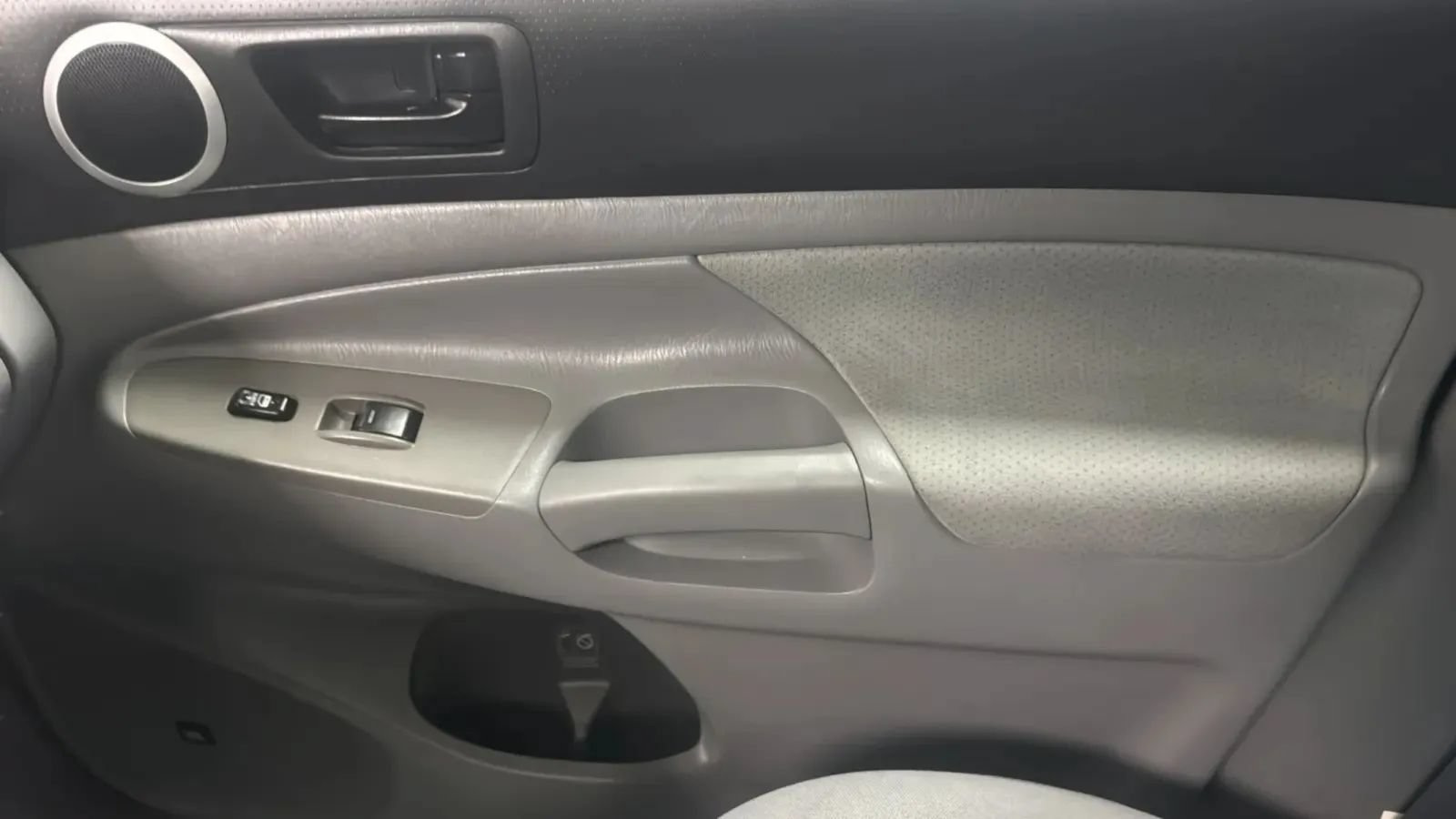 Used 2009 Toyota Tacoma PreRunner RWD image 17