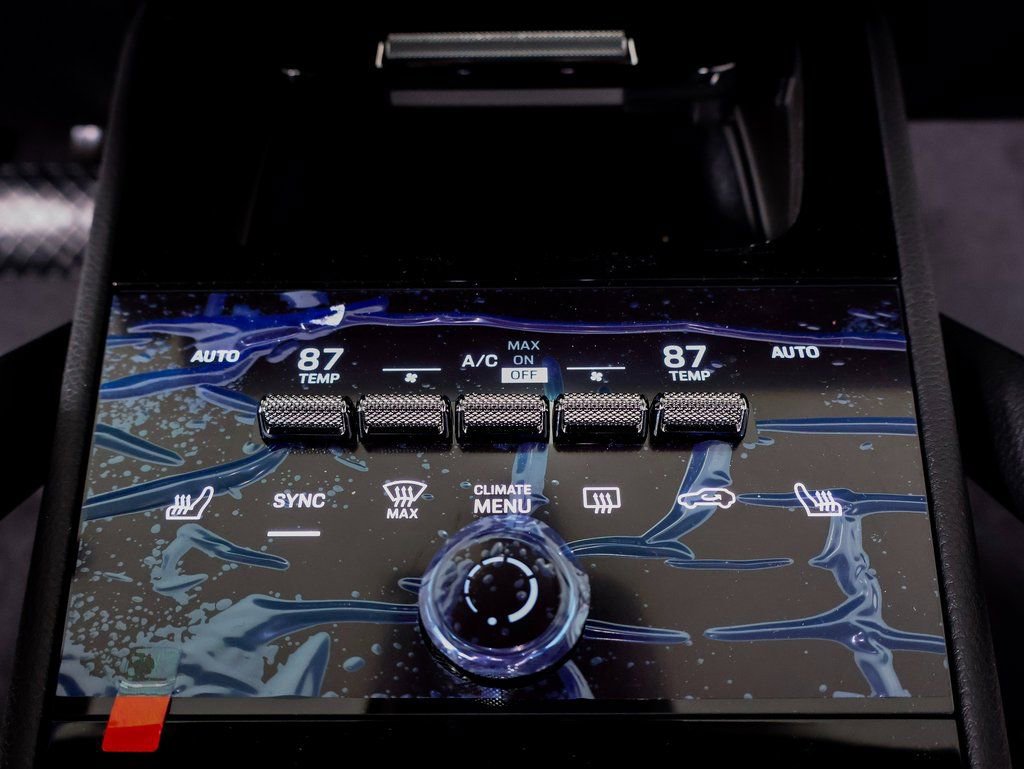 Certified 2025 Porsche Cayenne image 19