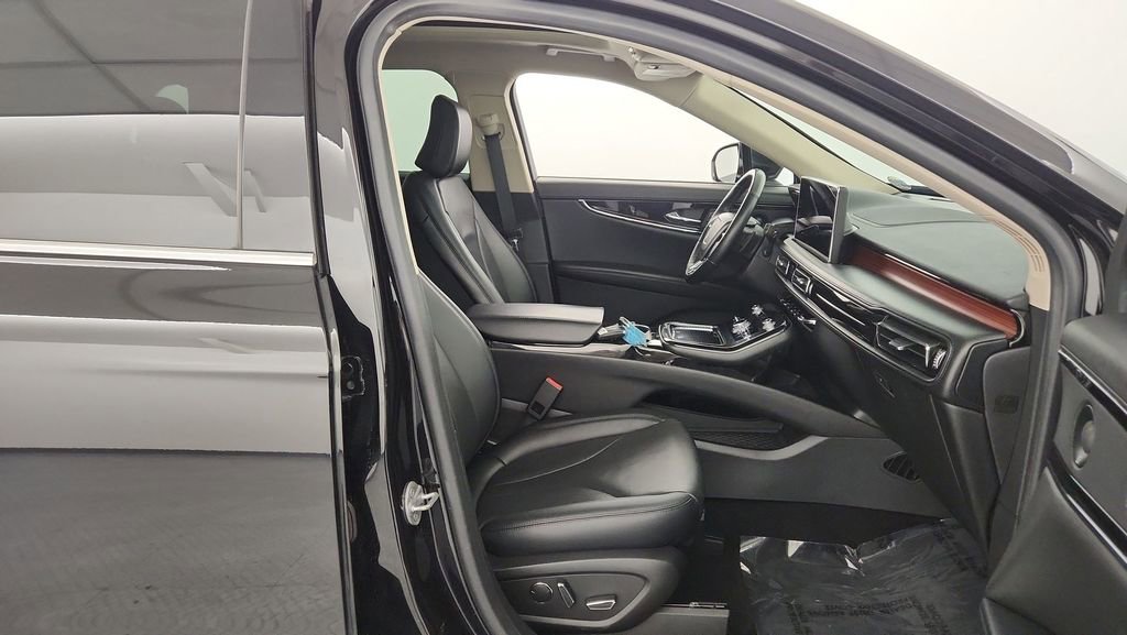 Used 2022 Lincoln Nautilus Reserve w/ Equipment Group 201A image 35