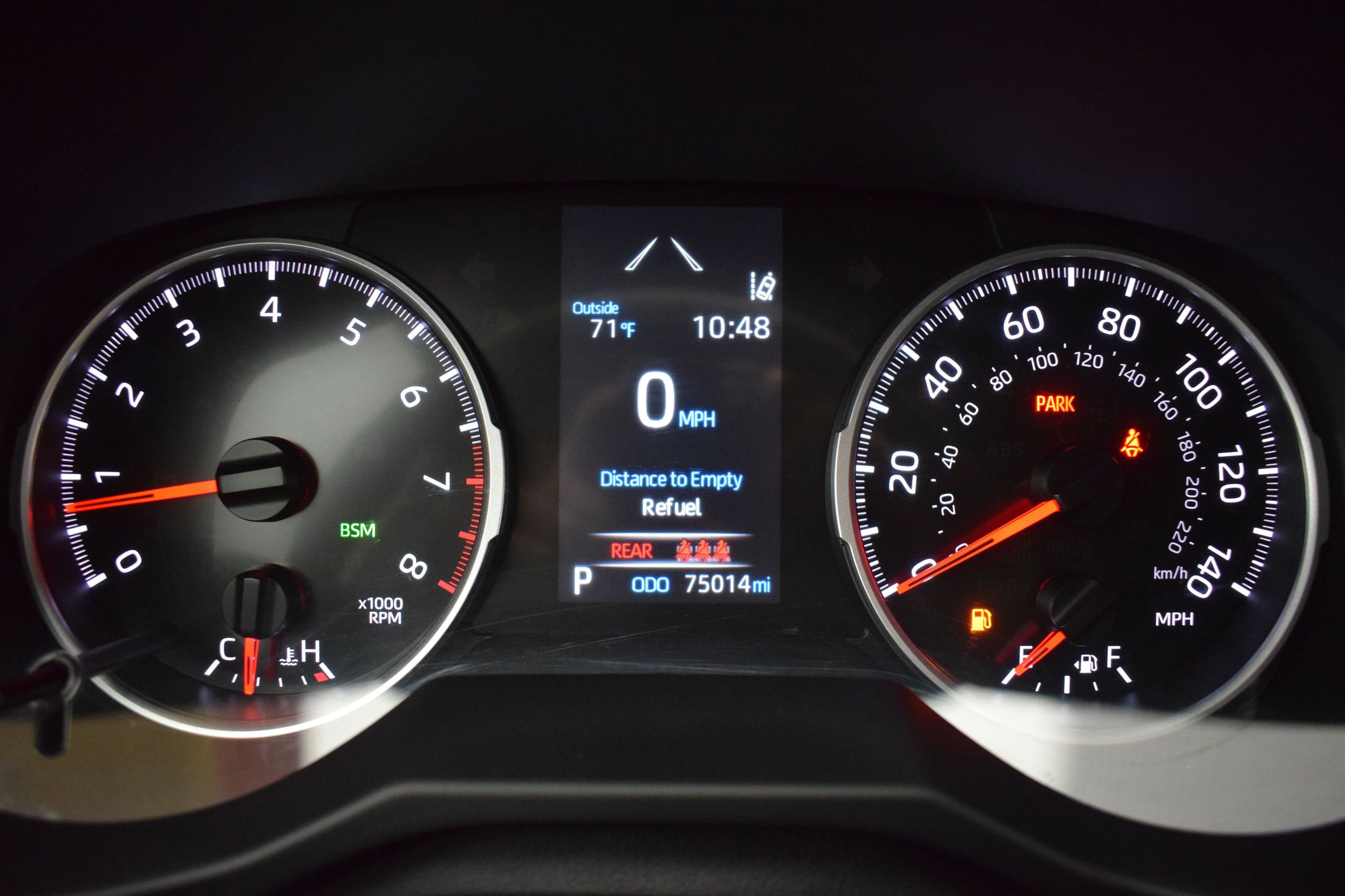 Used 2022 Toyota RAV4 XLE FWD image 16