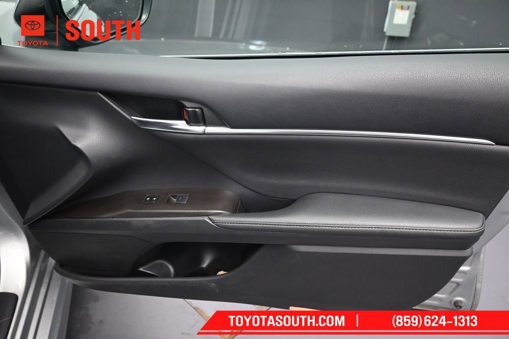 Used 2024 Toyota Camry XSE FWD image 30