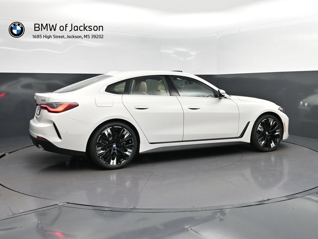 New 2026 BMW 430i w/ Premium Package RWD image 8