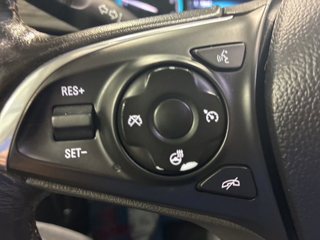 Used 2017 Buick Envision Essence AWD/4WD image 25