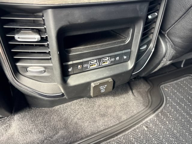 Used 2025 RAM 1500 Limited AWD/4WD image 13