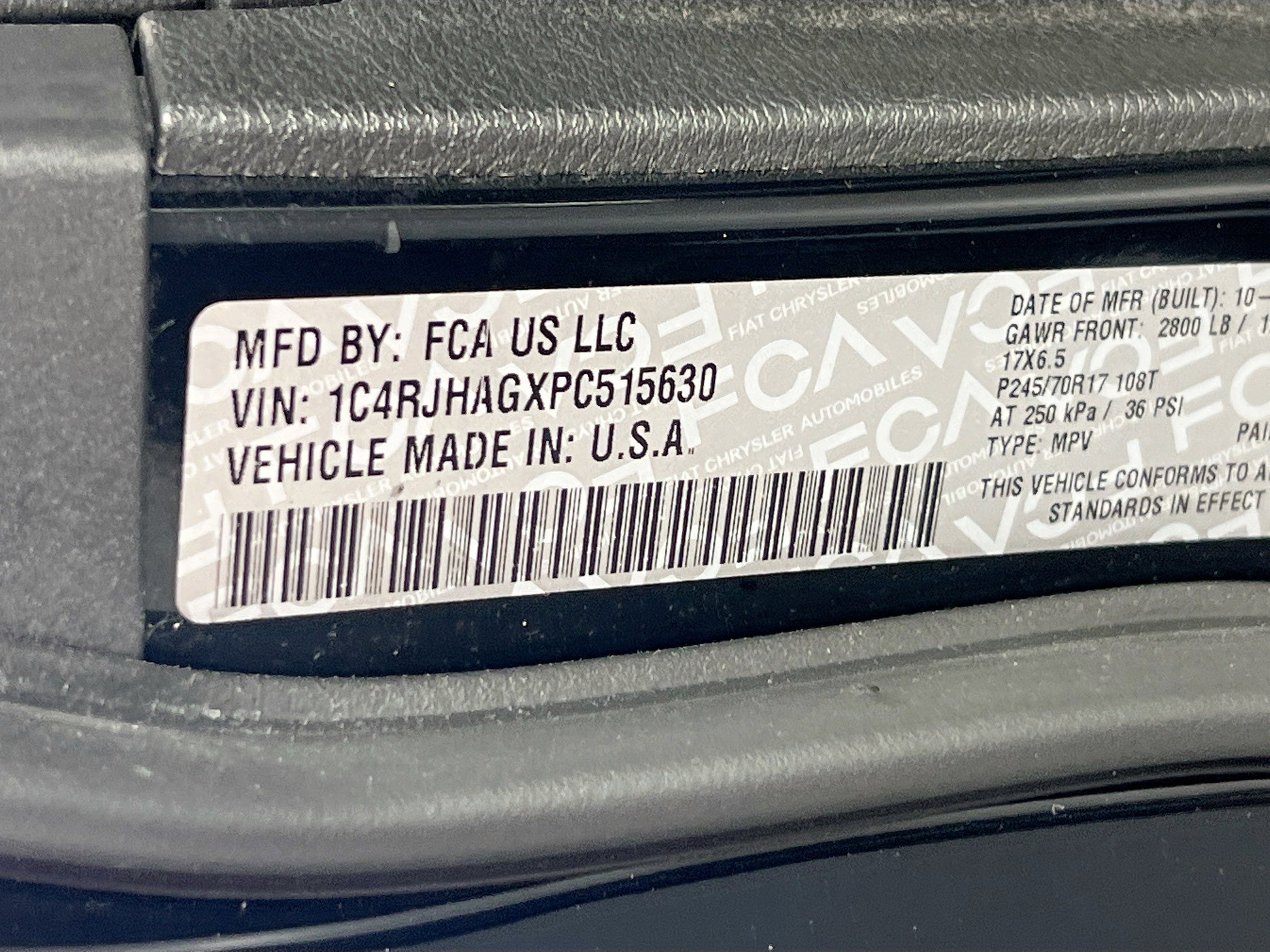 Used 2023 Jeep Grand Cherokee Laredo image 28