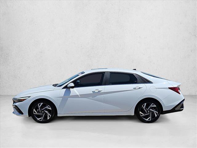 Used 2024 Hyundai Elantra Limited FWD image 9