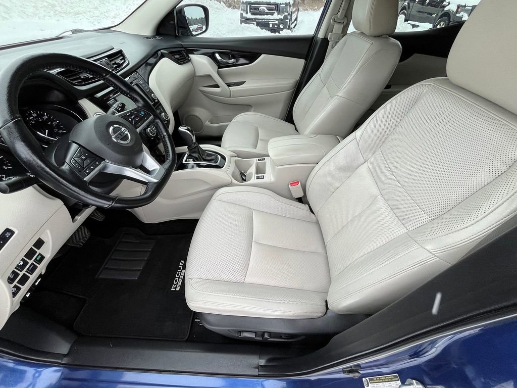 Used 2022 Nissan Rogue Sport SL image 10