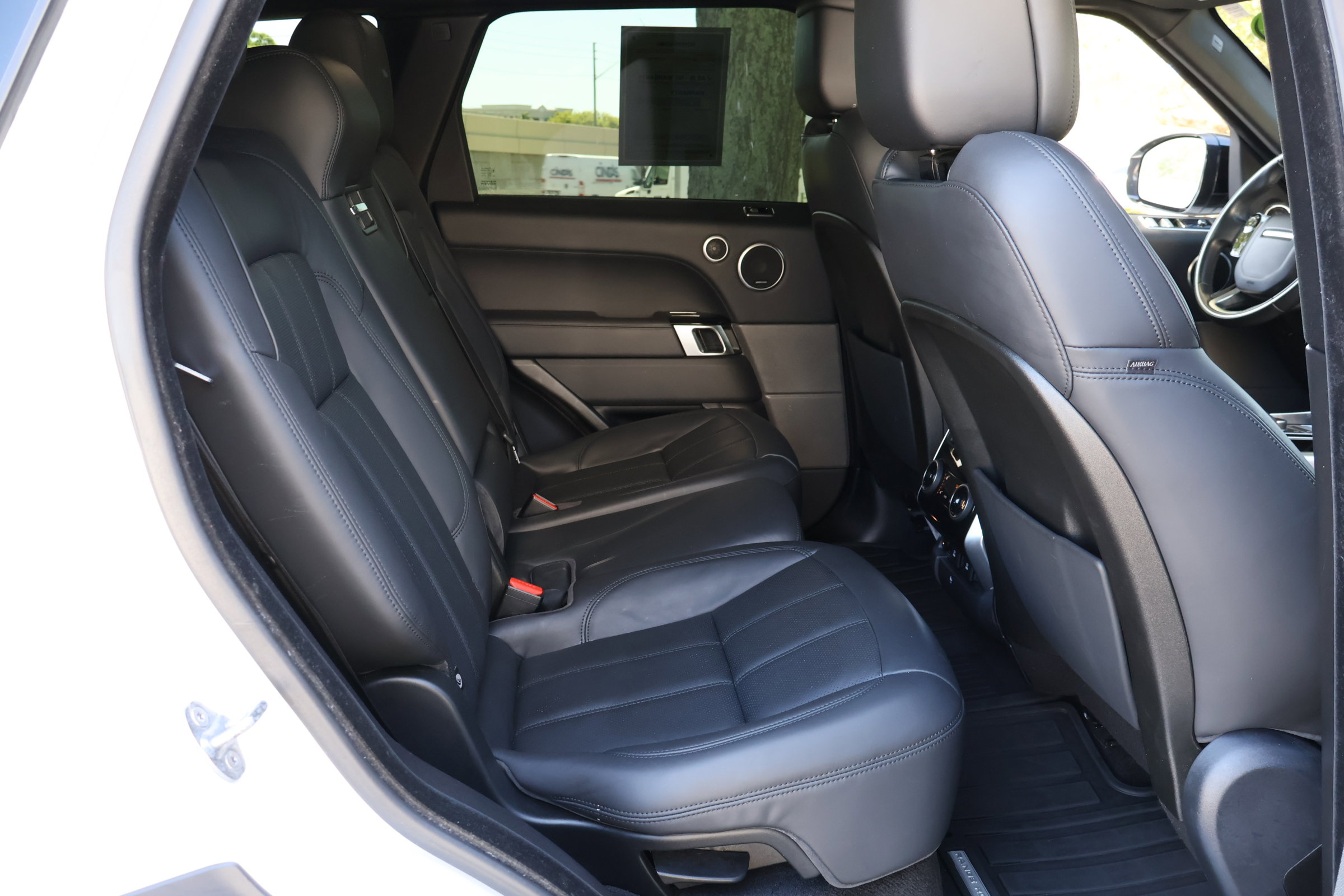 Used 2021 Land Rover Range Rover Sport HSE Dynamic image 23