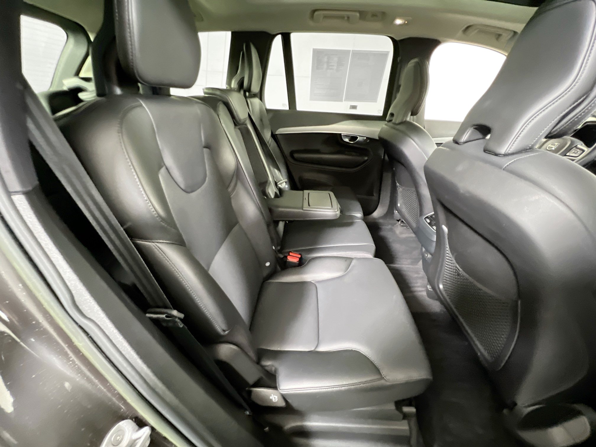 Used 2023 Volvo XC90 B5 Core AWD/4WD image 29