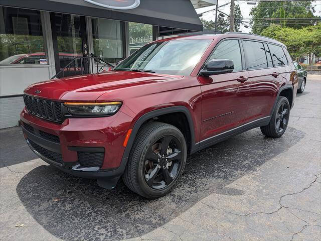 Used 2023 Jeep Grand Cherokee L Laredo AWD/4WD image 1