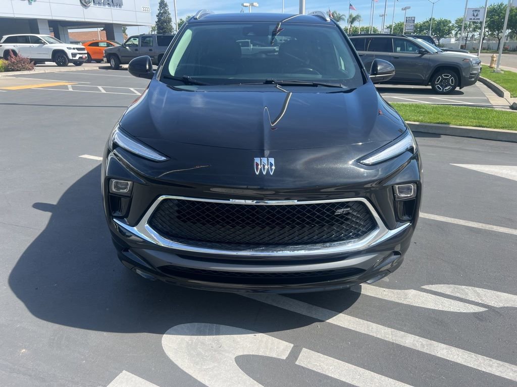 Used 2024 Buick Encore GX Sport Touring image 5