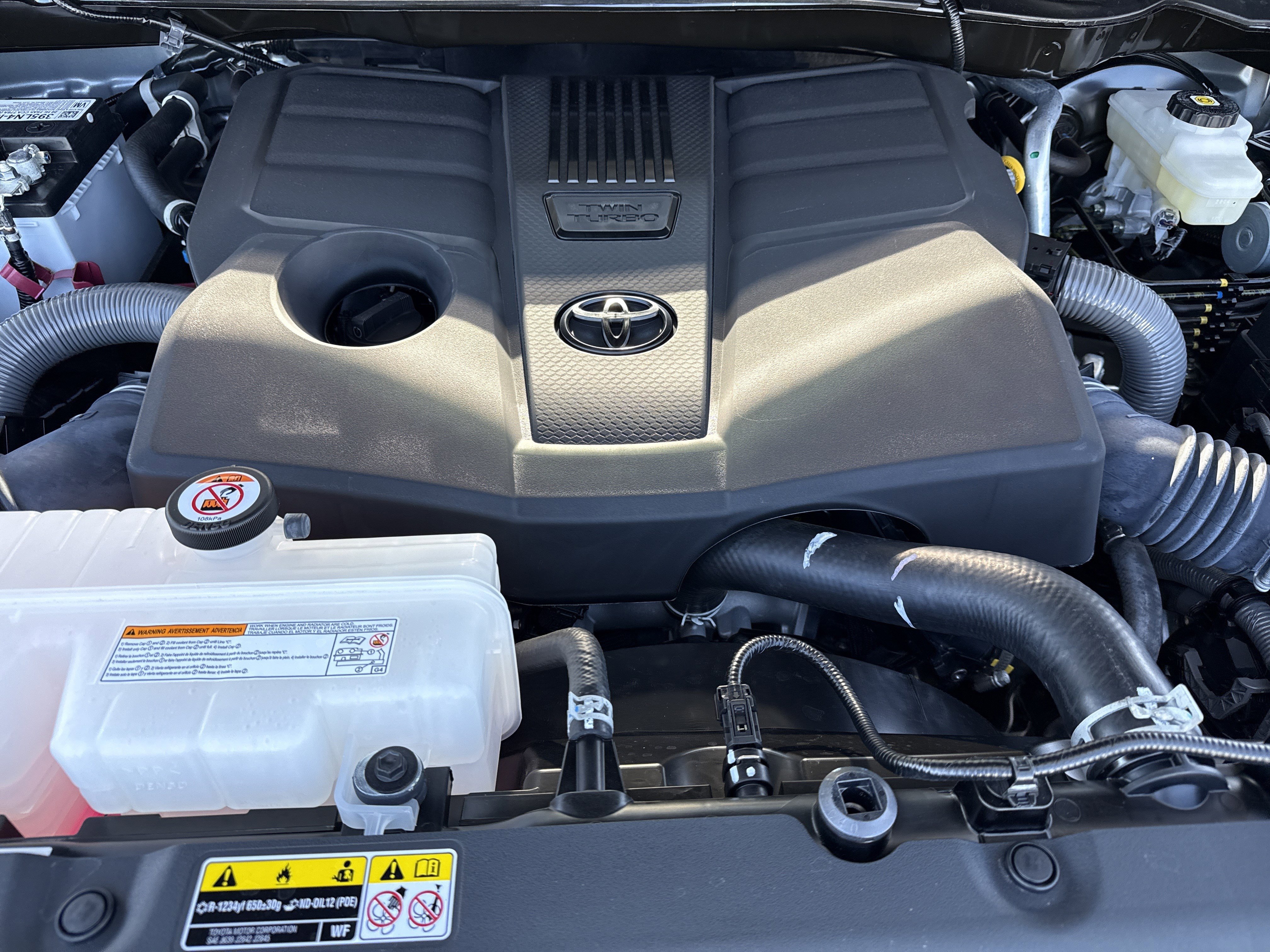 Used 2025 Toyota Tundra Platinum image 34