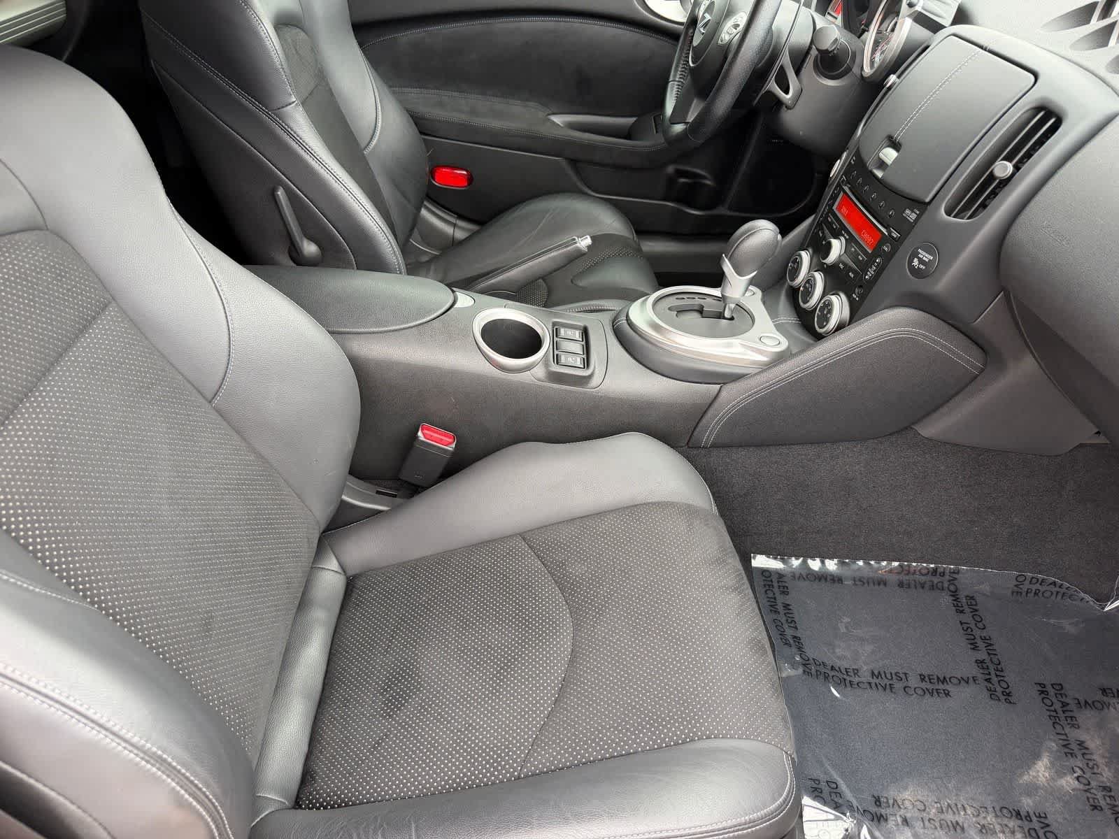 Used 2009 Nissan 370Z Touring w/ Sport Pkg RWD image 11
