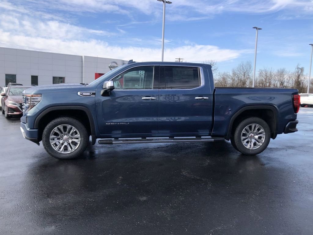 Used 2024 GMC Sierra 1500 Denali AWD/4WD image 11