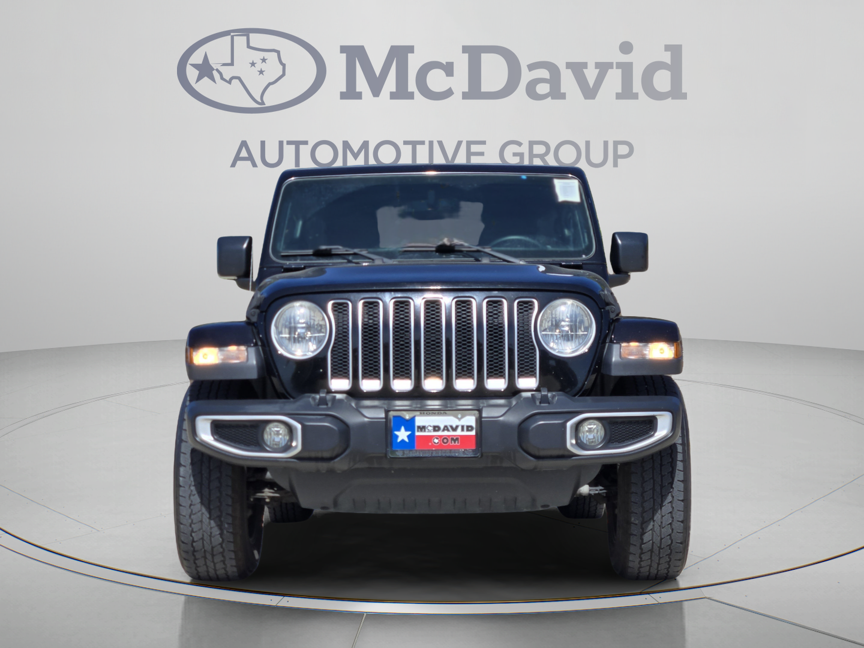 Used 2018 Jeep Wrangler Unlimited Sahara AWD/4WD image 8
