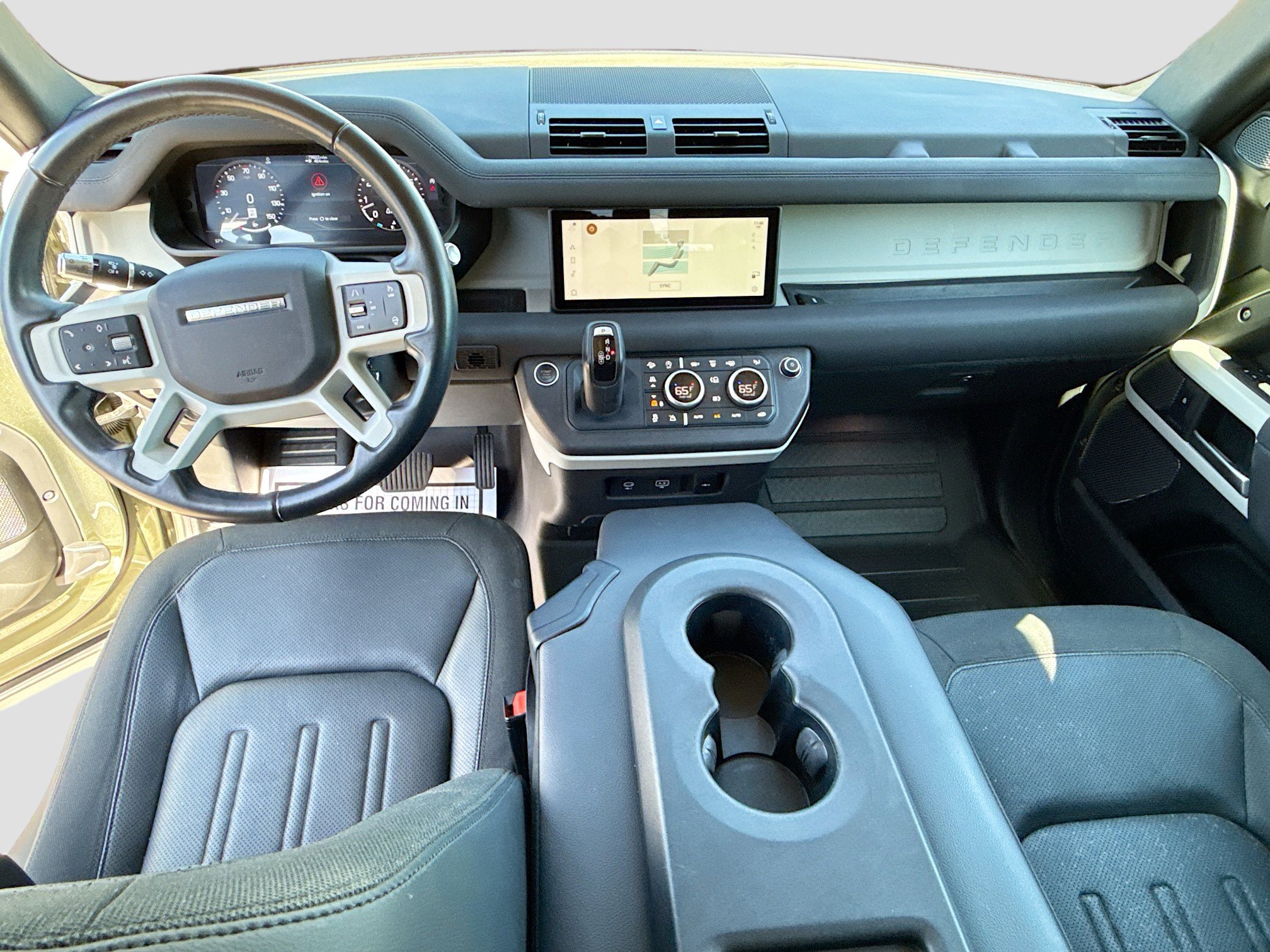 Used 2021 Land Rover Defender 90 First Edition image 16