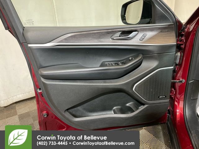 Used 2022 Jeep Grand Cherokee L Limited image 26