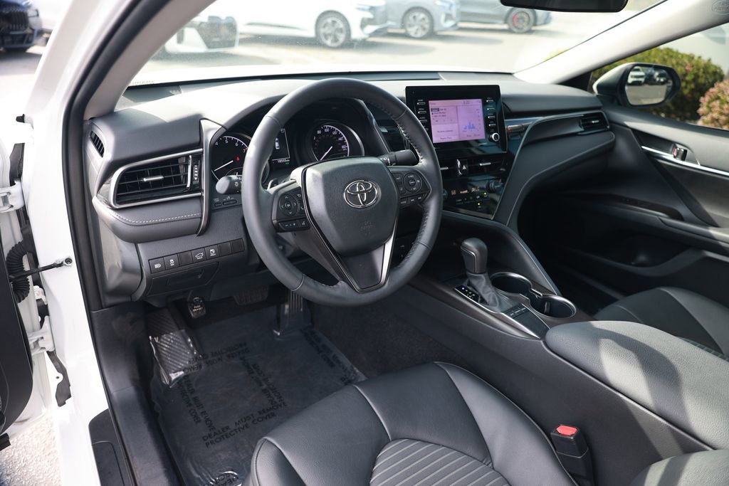 Used 2024 Toyota Camry SE image 15