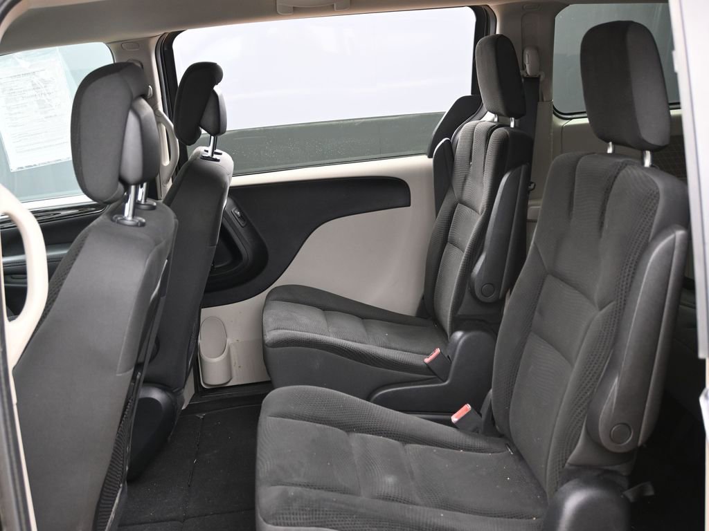 Used 2019 Dodge Grand Caravan SE image 30