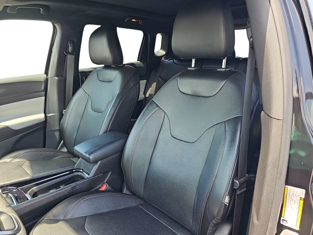 Used 2023 Jeep Compass Limited w/ Sun and Sound Group AWD/4WD image 15