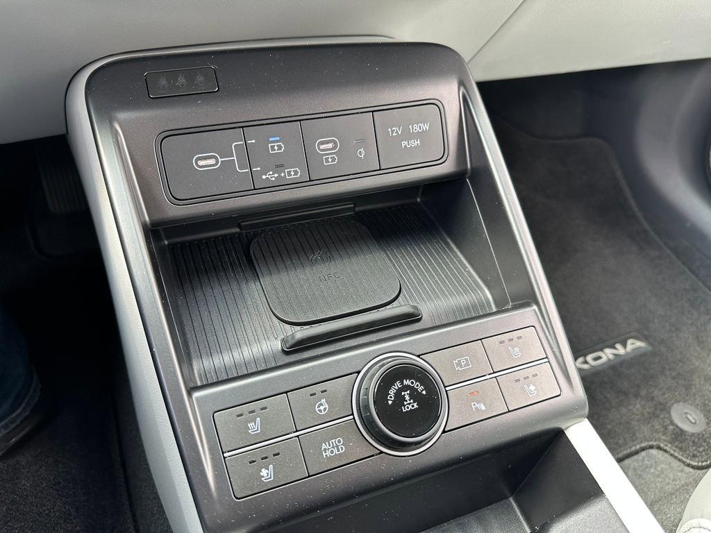 Used 2024 Hyundai Kona Limited AWD/4WD image 27
