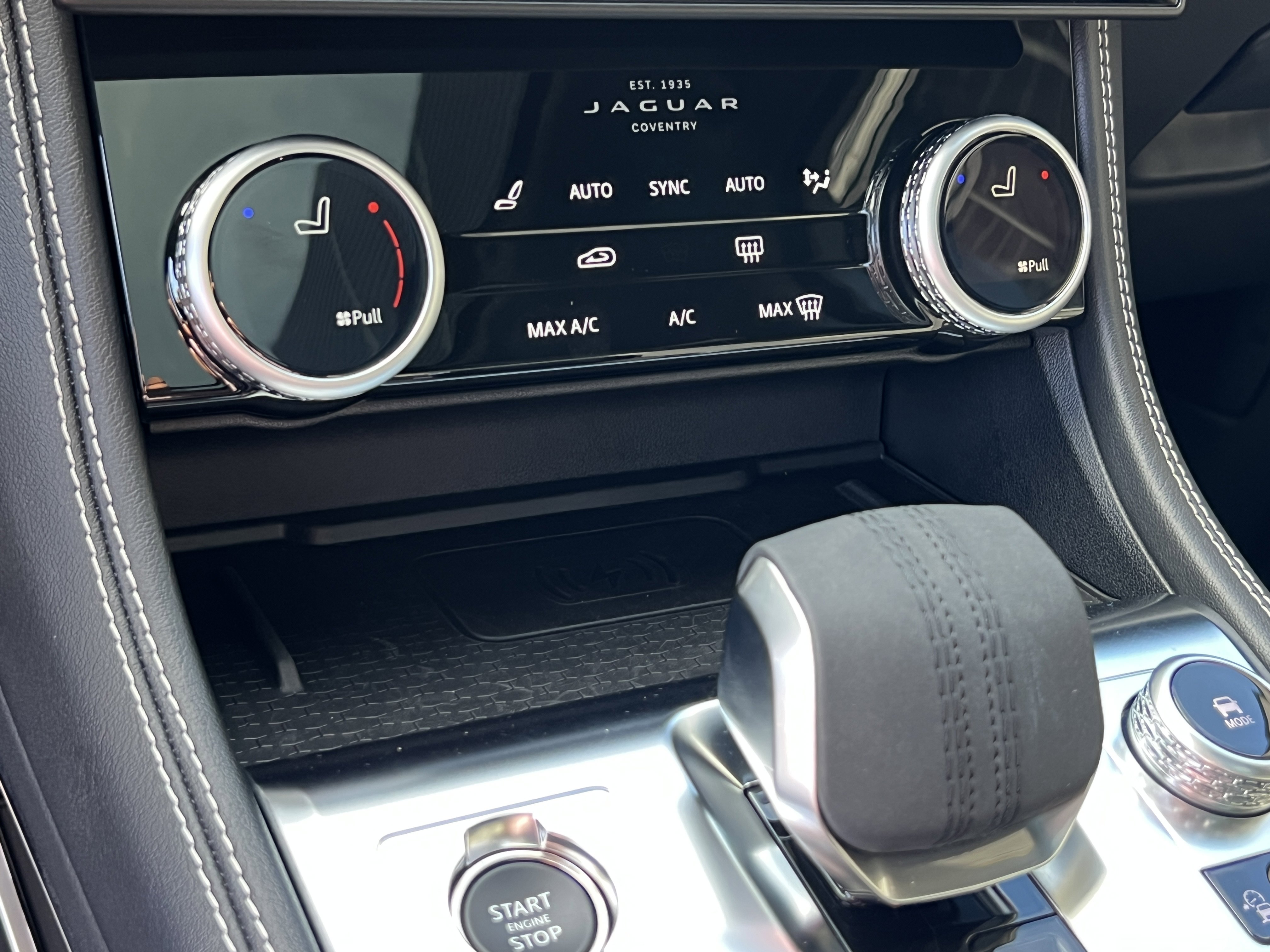 Certified 2025 Jaguar F-PACE R-Dynamic S image 28